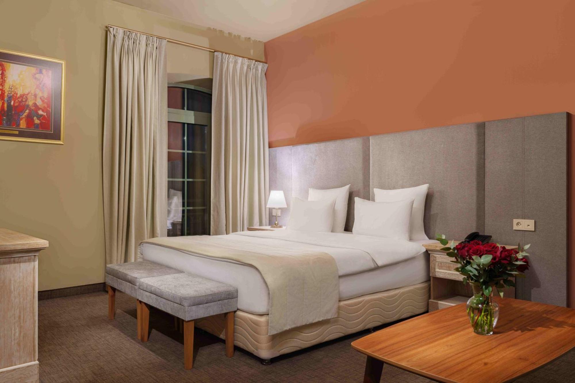 Grand Hotel Gyumri By Apricot Hotels Guiumri Exterior foto