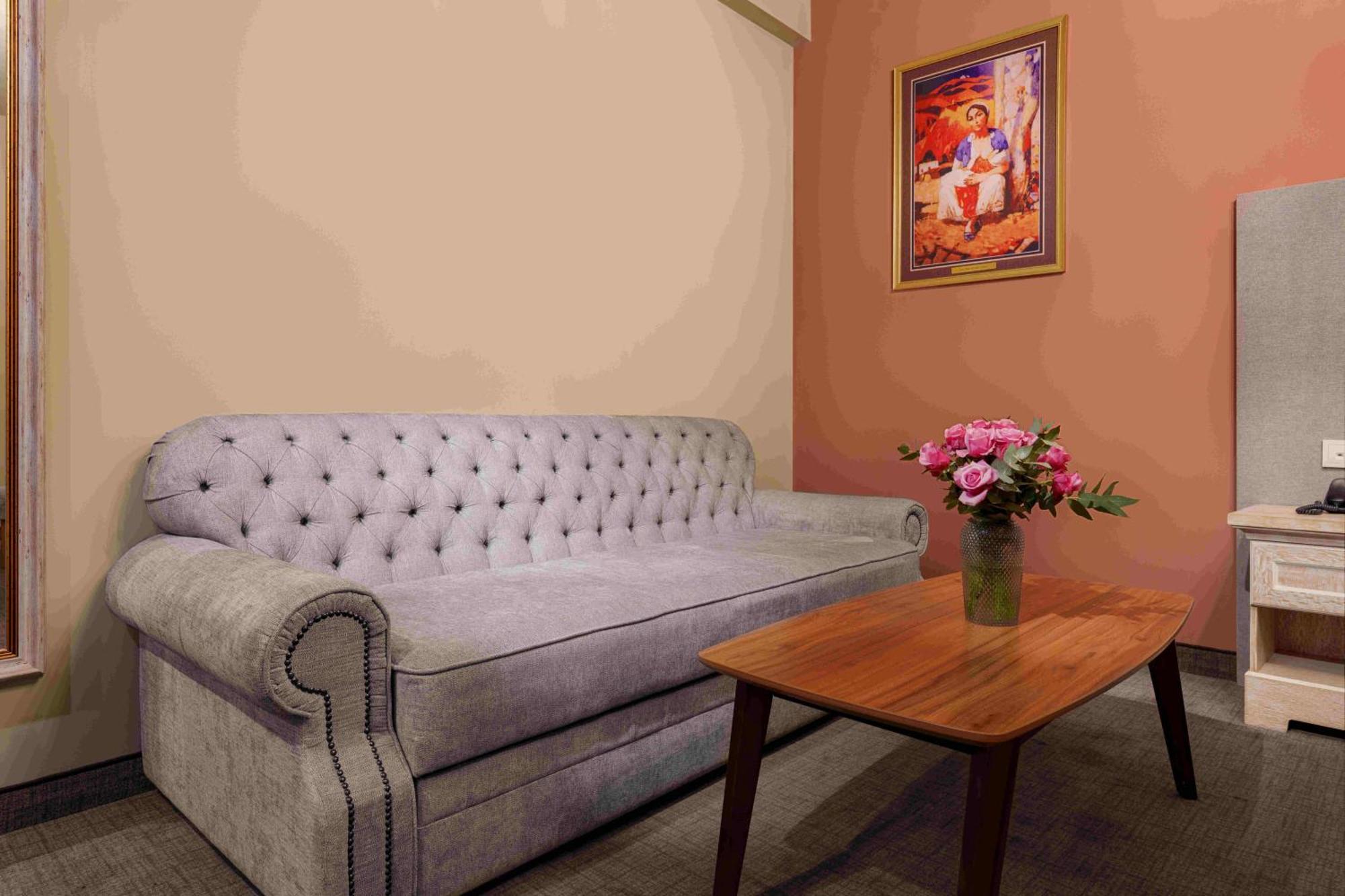 Grand Hotel Gyumri By Apricot Hotels Guiumri Exterior foto