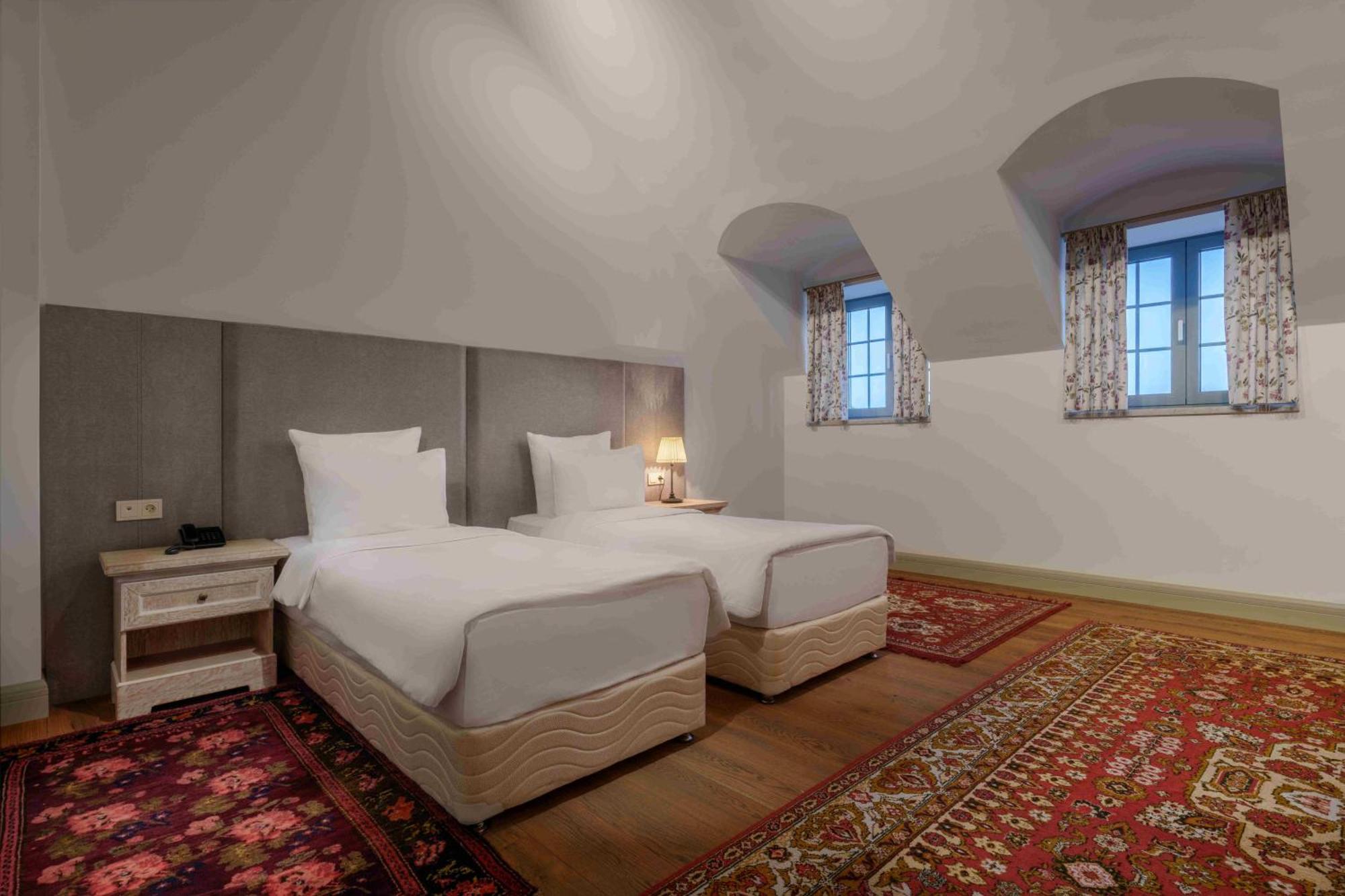 Grand Hotel Gyumri By Apricot Hotels Guiumri Exterior foto
